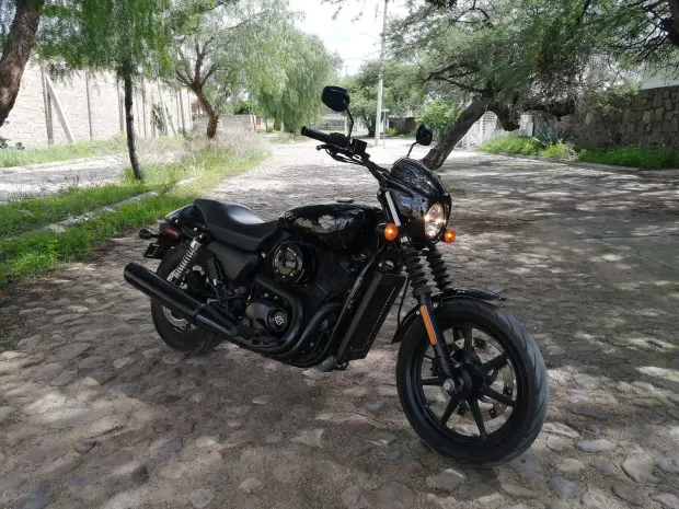 Moto entregada por Gladius Custom Bajío